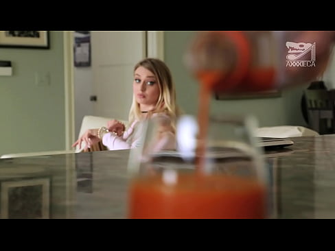 ❤️ Թեժ աղջիկը մեծ կրծքերով և կիպ փիսիկով աքաղաղ է ստանում պարտվողից, բայց շատ դժվար ❤ Գեղեցիկ պոռնո պոռնոյում hy.com-porn-hat.ru ❌❤